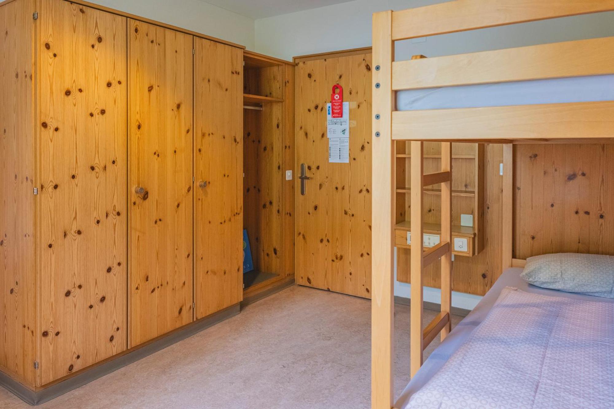 Davos Youth Hostel Kültér fotó
