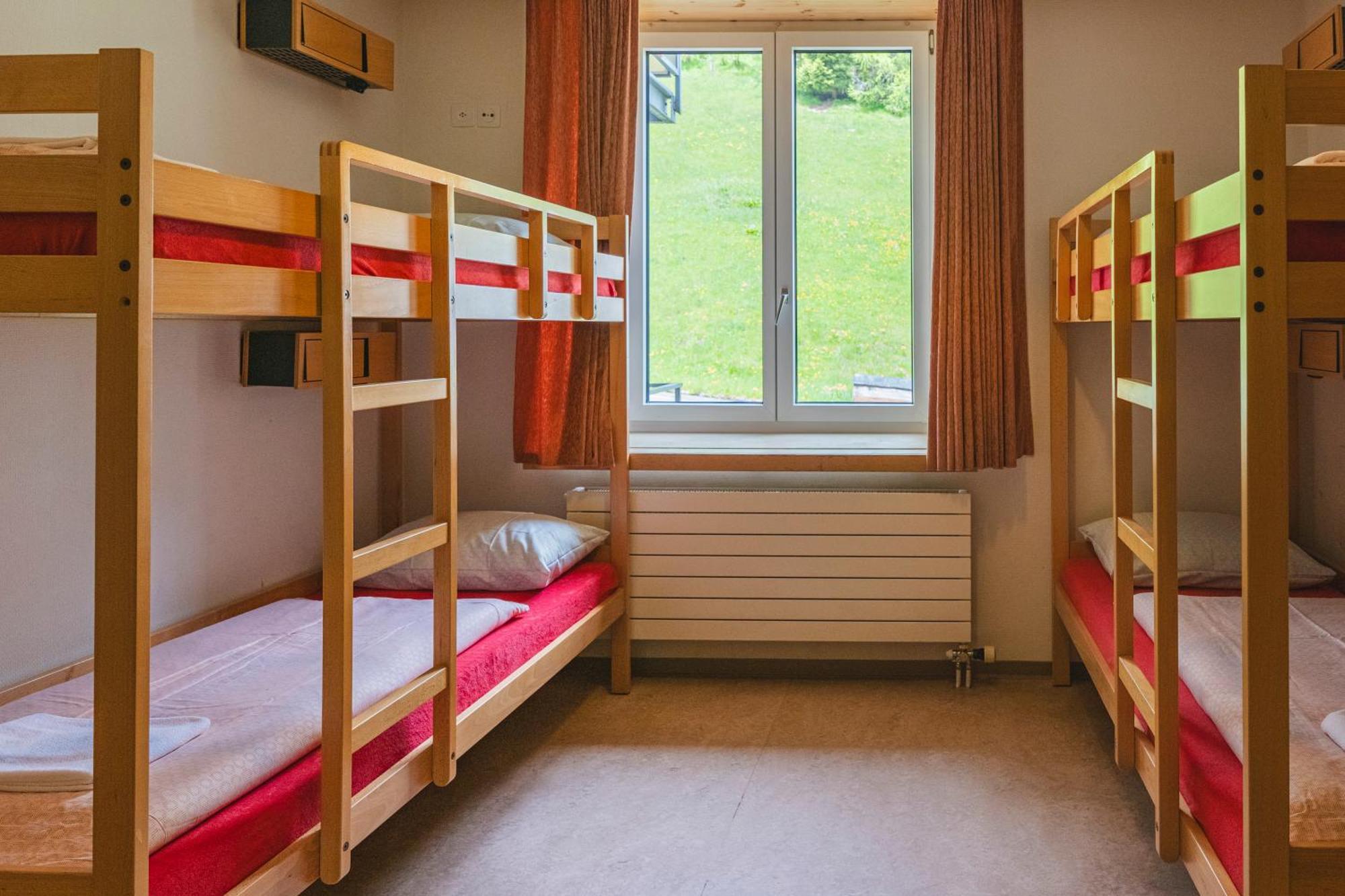 Davos Youth Hostel Kültér fotó